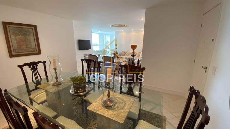 Imagem Apartamento com 3 Quartos à Venda, 158 m² em Centro - Campos Dos Goytacazes Imagem Apartamento com 3 Quartos à Venda, 158 m² em Centro - Campos Dos Goytacazes