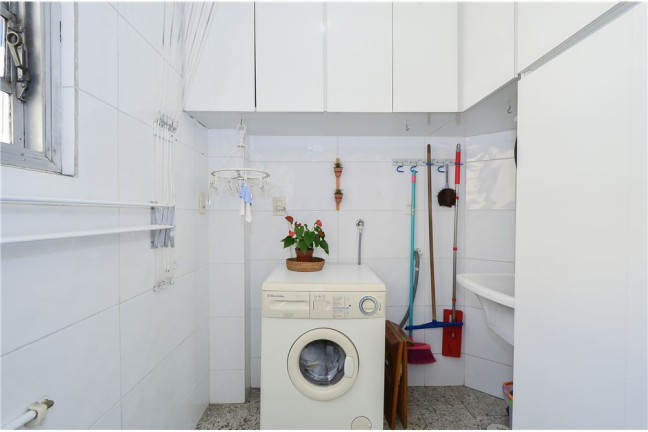 Imagem Imóvel com 1 Quarto à Venda, em Vila Uberabinha - São Paulo Imagem Imóvel com 1 Quarto à Venda, em Vila Uberabinha - São Paulo