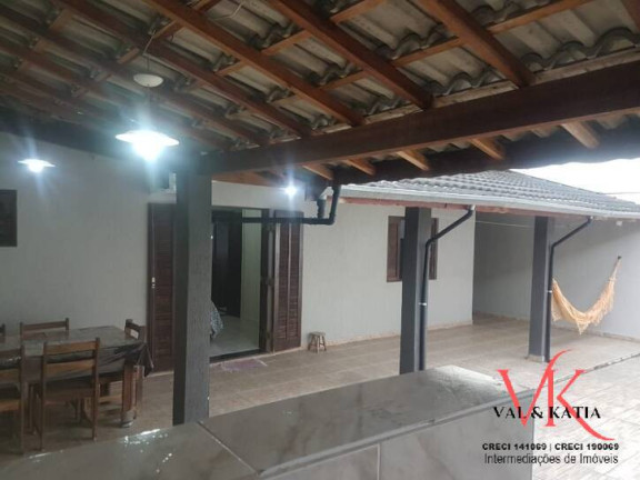 Imagem Casa com 2 Quartos à Venda, 175 m² em Parque São Luís - Taubaté Imagem Casa com 2 Quartos à Venda, 175 m² em Parque São Luís - Taubaté