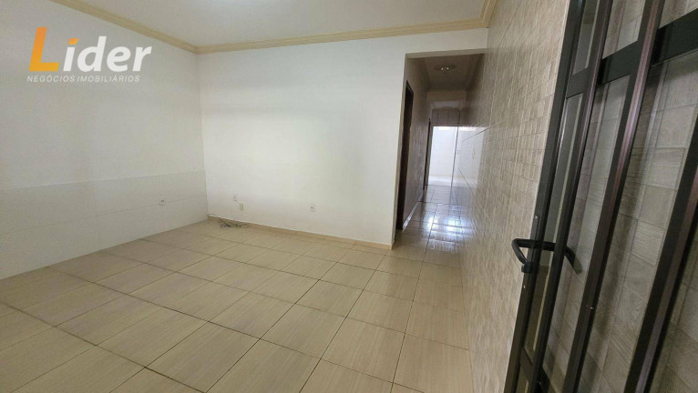 Imagem Casa com 2 Quartos para Alugar, 80 m² em Bom Jardim - Juiz De Fora
