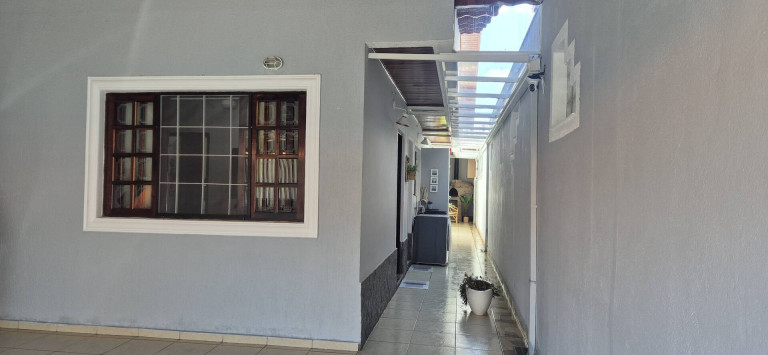 Imagem Casa com 2 Quartos à Venda, 141 m² em Jardim Sul - São José Dos Campos Imagem Casa com 2 Quartos à Venda, 141 m² em Jardim Sul - São José Dos Campos