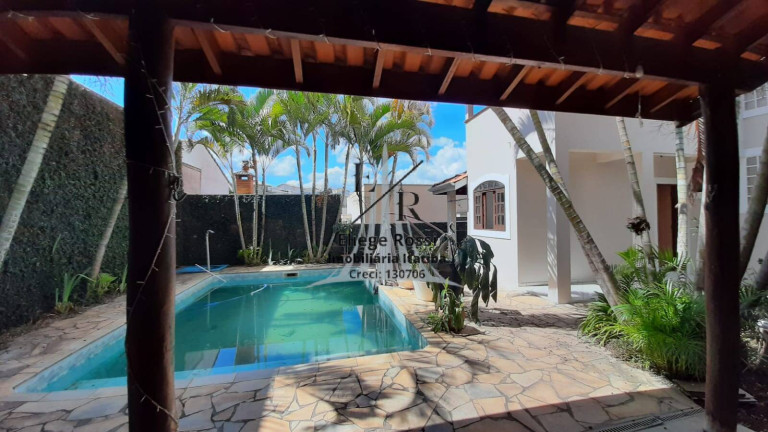 Casa com 4 Quartos à Venda,  em Serrinha - Itatiba