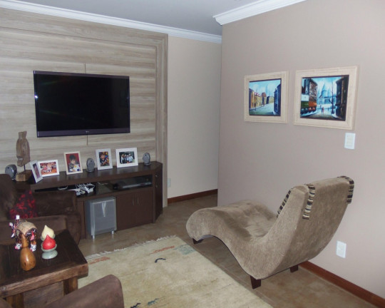 Imagem Casa com 3 Quartos à Venda, 500 m² em Cavalhada - Porto Alegre Imagem Casa com 3 Quartos à Venda, 500 m² em Cavalhada - Porto Alegre