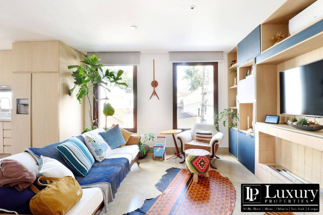 Imagem Casa com 3 Quartos à Venda, 250 m² em Vila Nova Conceição - São Paulo Imagem Casa com 3 Quartos à Venda, 250 m² em Vila Nova Conceição - São Paulo