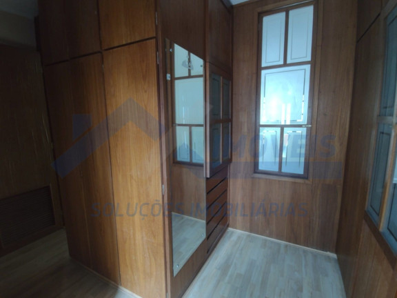 Imagem Sobrado com 3 Quartos à Venda, em Petrópolis - Porto Alegre Imagem Sobrado com 3 Quartos à Venda, em Petrópolis - Porto Alegre