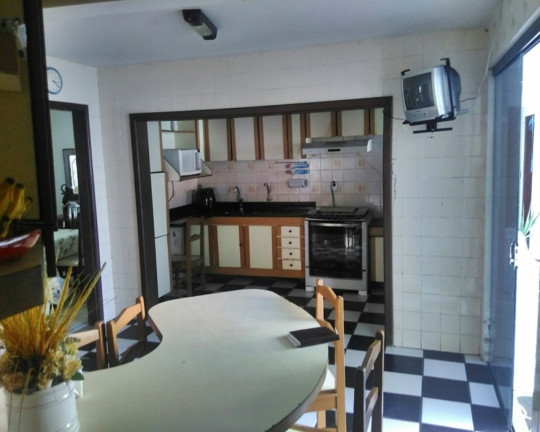 Imagem Casa com 4 Quartos à Venda, 250 m² em Itapuã - Salvador Imagem Casa com 4 Quartos à Venda, 250 m² em Itapuã - Salvador