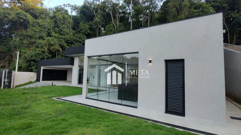 Imagem Imóvel com 3 Quartos à Venda, 208 m² em Serra Da Cantareira - Mairiporã