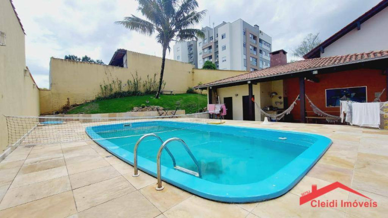 Imagem Casa com 3 Quartos à Venda, 286 m² em Costa E Silva - Joinville Imagem Casa com 3 Quartos à Venda, 286 m² em Costa E Silva - Joinville