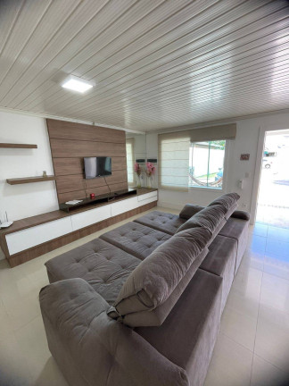 Imagem Casa com 2 Quartos à Venda, 300 m² em Balneário Perequê - Porto Belo Imagem Casa com 2 Quartos à Venda, 300 m² em Balneário Perequê - Porto Belo