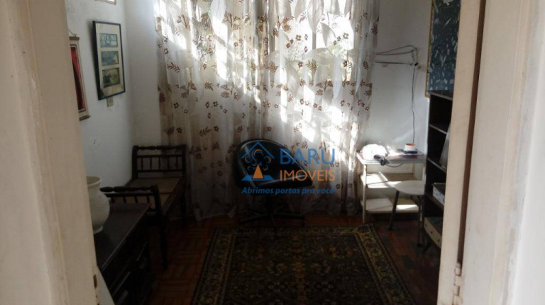 Imagem Casa com 3 Quartos à Venda, 300 m² em Pacaembu - São Paulo Imagem Casa com 3 Quartos à Venda, 300 m² em Pacaembu - São Paulo