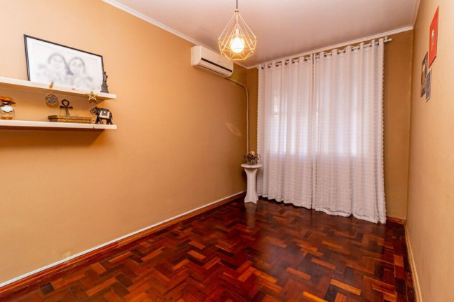 Imagem Apartamento com 2 Quartos à Venda, 53 m² em Medianeira - Porto Alegre Imagem Apartamento com 2 Quartos à Venda, 53 m² em Medianeira - Porto Alegre