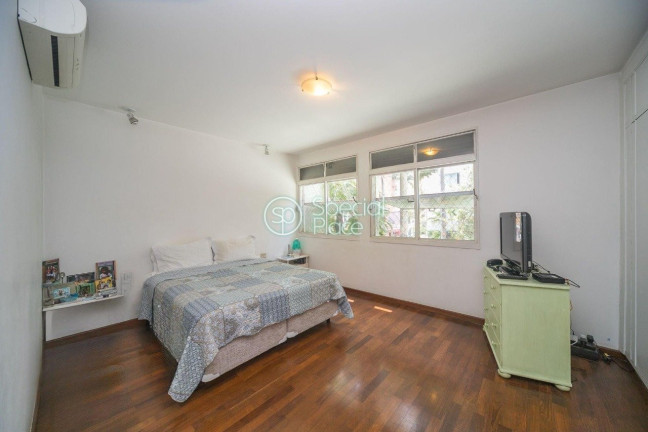Imagem Apartamento com 3 Quartos à Venda, 250 m² em Itaim Bibi - São Paulo Imagem Apartamento com 3 Quartos à Venda, 250 m² em Itaim Bibi - São Paulo