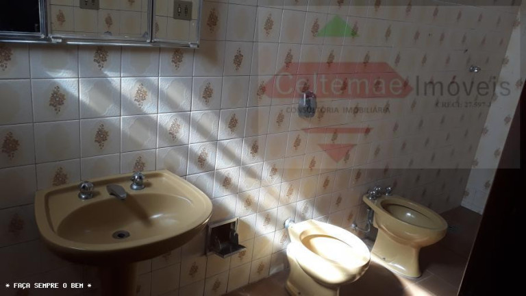 Imagem Casa com 5 Quartos à Venda, 200 m² em Centro - Taubaté Imagem Casa com 5 Quartos à Venda, 200 m² em Centro - Taubaté