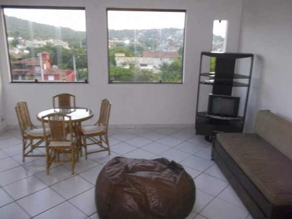 Imagem Casa com 2 Quartos para Temporada, 200 m² em Geribá - Búzios Imagem Casa com 2 Quartos para Temporada, 200 m² em Geribá - Búzios