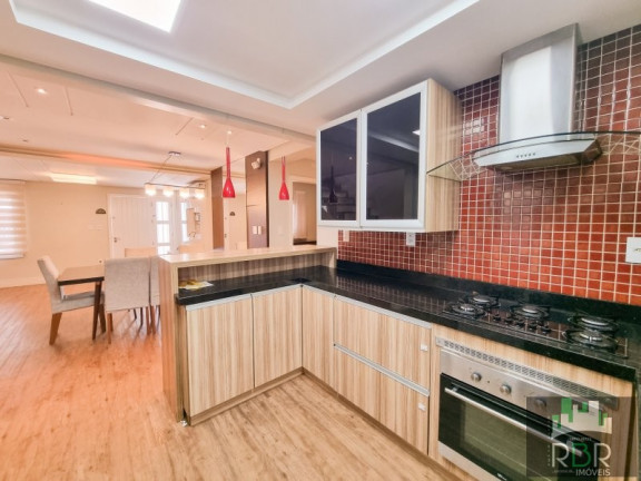 Imagem Casa com 3 Quartos à Venda, 178 m² em Caxias Do Sul Imagem Casa com 3 Quartos à Venda, 178 m² em Caxias Do Sul
