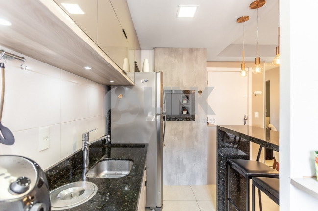 Imagem Apartamento com 3 Quartos à Venda, 75 m² em Petrópolis - Porto Alegre Imagem Apartamento com 3 Quartos à Venda, 75 m² em Petrópolis - Porto Alegre