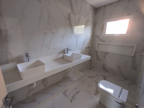 Imagem Casa de Condomínio com 3 Quartos à Venda, 262 m² em Vale Verde - Senador Canedo Imagem Casa de Condomínio com 3 Quartos à Venda, 262 m² em Vale Verde - Senador Canedo