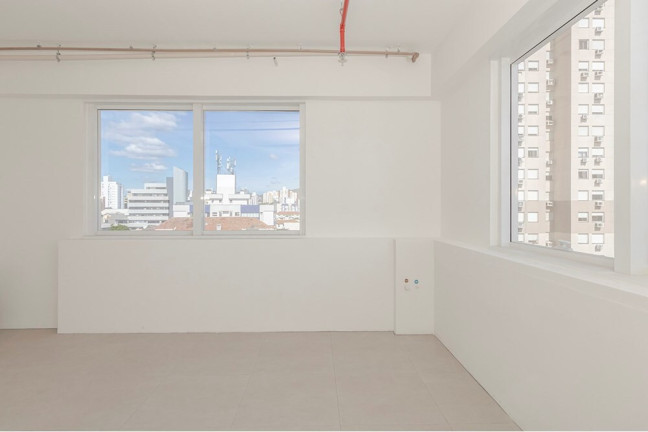 Imagem Sala Comercial à Venda, 39 m² em Santana - Porto Alegre Imagem Sala Comercial à Venda, 39 m² em Santana - Porto Alegre