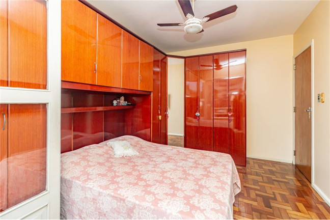 Imagem Imóvel com 2 Quartos à Venda, em Santana - Porto Alegre Imagem Imóvel com 2 Quartos à Venda, em Santana - Porto Alegre