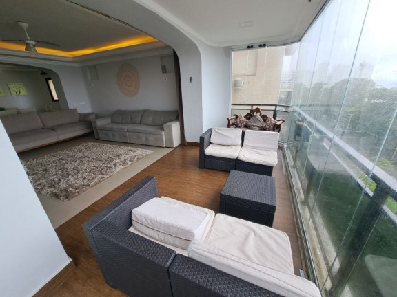 Imagem Apartamento com 3 Quartos à Venda, 290 m² em Pitangueiras - Guarujá
