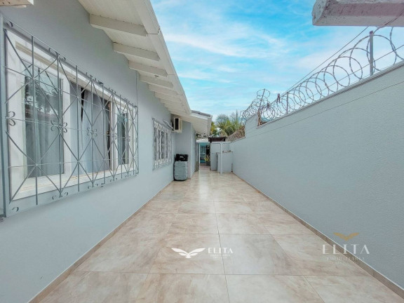 Imagem Casa com 4 Quartos à Venda, 240 m² em Centro - Barra Velha Imagem Casa com 4 Quartos à Venda, 240 m² em Centro - Barra Velha