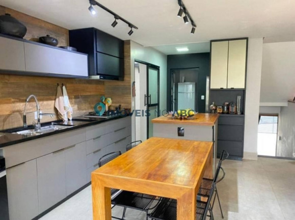 Imagem Sobrado com 5 Quartos à Venda,  em Dos Casa - São Bernardo Do Campo