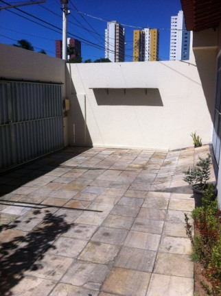 Imagem Casa com 4 Quartos à Venda, 220 m² em Lagoa Nova - Natal Imagem Casa com 4 Quartos à Venda, 220 m² em Lagoa Nova - Natal