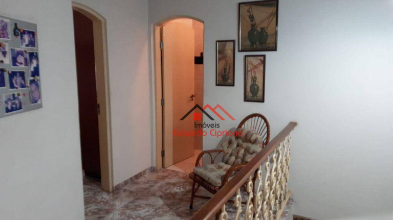 Imagem Casa com 3 Quartos para Alugar, 390 m² em Centro - Caraguatatuba