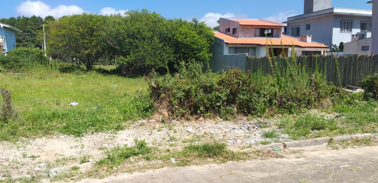 Imagem Imóvel com 1 Quarto à Venda, em Pinguirito - Garopaba Imagem Imóvel com 1 Quarto à Venda, em Pinguirito - Garopaba