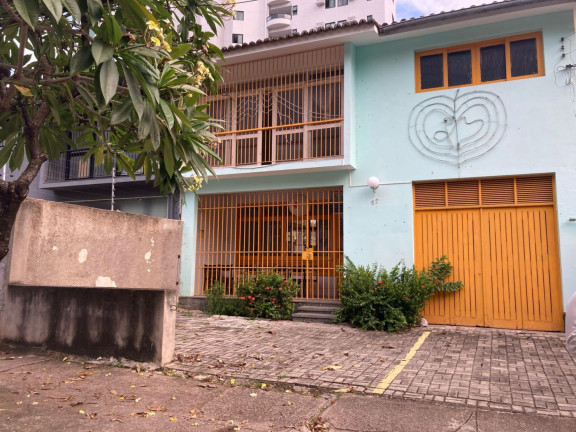 Imagem Casa com 5 Quartos à Venda, 300 m² em Casa Forte - Recife Imagem Casa com 5 Quartos à Venda, 300 m² em Casa Forte - Recife