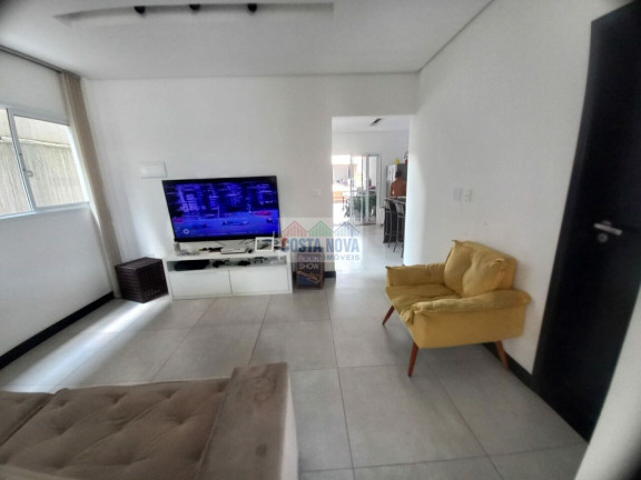 Imagem Casa com 3 Quartos à Venda, 300 m²