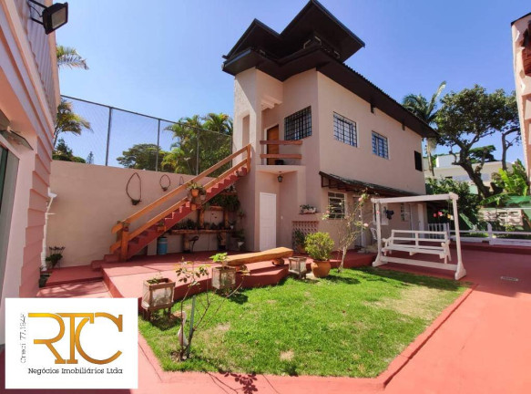 Imagem Casa com 6 Quartos à Venda, 450 m² em Interlagos - São Paulo Imagem Casa com 6 Quartos à Venda, 450 m² em Interlagos - São Paulo
