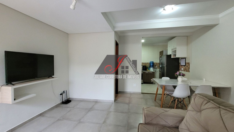 Imagem Sobrado com 3 Quartos à Venda, 134 m² em Santo Inácio - Curitiba