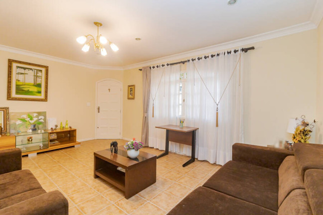 Imagem Casa com 3 Quartos à Venda, 140 m² em Guaíra - Curitiba Imagem Casa com 3 Quartos à Venda, 140 m² em Guaíra - Curitiba