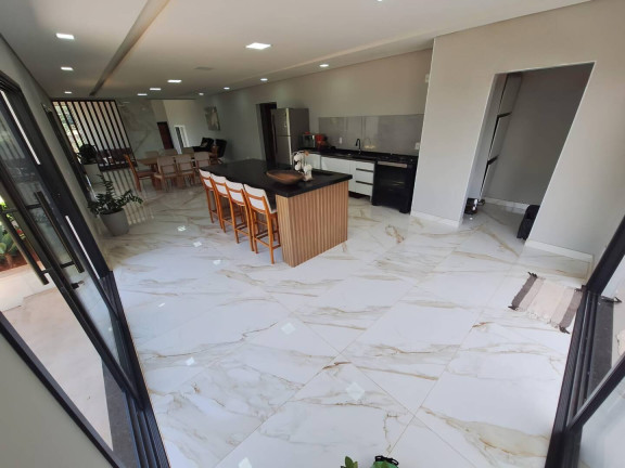 Imagem Casa com 4 Quartos à Venda, 1.105 m² em Botucatu Imagem Casa com 4 Quartos à Venda, 1.105 m² em Botucatu