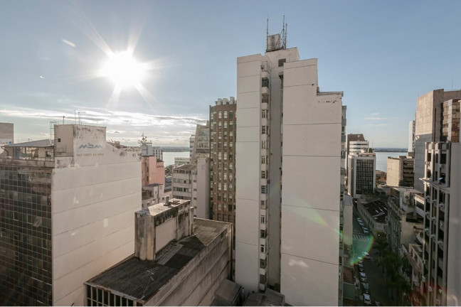 Imagem Apartamento com 1 Quarto à Venda, 50 m² em Centro Histórico - Porto Alegre Imagem Apartamento com 1 Quarto à Venda, 50 m² em Centro Histórico - Porto Alegre