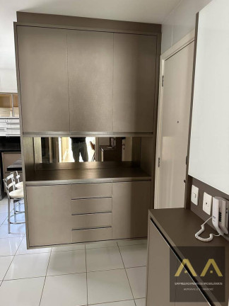 Imagem Apartamento com 3 Quartos à Venda, 235 m² em Alphaville - Barueri