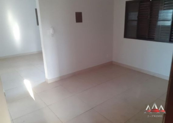 Imagem Casa com 6 Quartos à Venda, 250 m² em Araés - Cuiabá Imagem Casa com 6 Quartos à Venda, 250 m² em Araés - Cuiabá