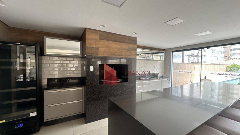 Imagem Apartamento com 3 Quartos à Venda, 240 m² em Centro - Itajaí Imagem Apartamento com 3 Quartos à Venda, 240 m² em Centro - Itajaí