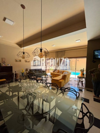 Imagem Casa com 3 Quartos à Venda, 168 m² em Boa Vista - Uberaba Imagem Casa com 3 Quartos à Venda, 168 m² em Boa Vista - Uberaba