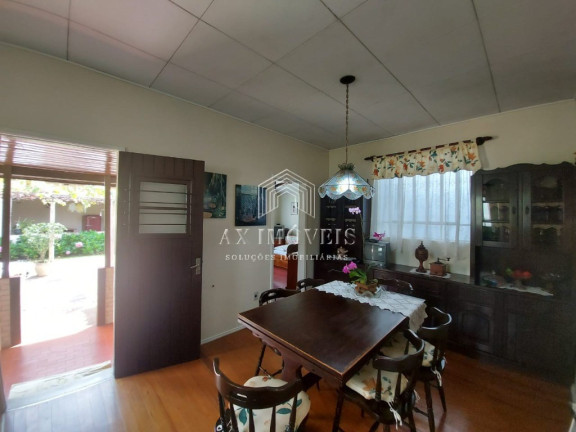 Imagem Casa com 3 Quartos à Venda, 190 m² em São Sebastião - Porto Alegre Imagem Casa com 3 Quartos à Venda, 190 m² em São Sebastião - Porto Alegre