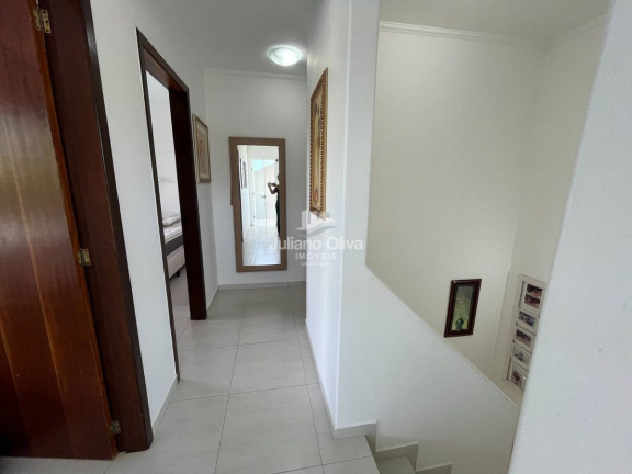 Imagem Sobrado com 4 Quartos à Venda, 257 m² em Barra Do Sai - Itapoá