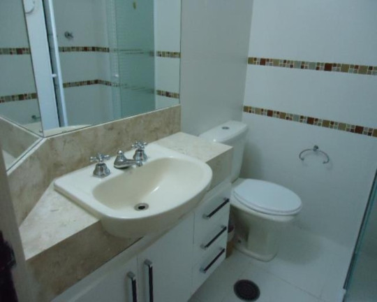 Imagem Imóvel com 2 Quartos à Venda, 75 m² em Pitangueiras - Guarujá Imagem Imóvel com 2 Quartos à Venda, 75 m² em Pitangueiras - Guarujá