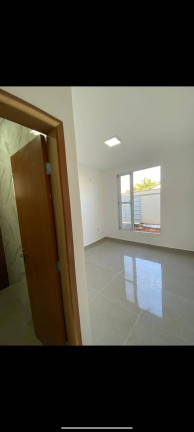 Imagem Casa com 3 Quartos à Venda, 85 m² em Goiânia Imagem Casa com 3 Quartos à Venda, 85 m² em Goiânia