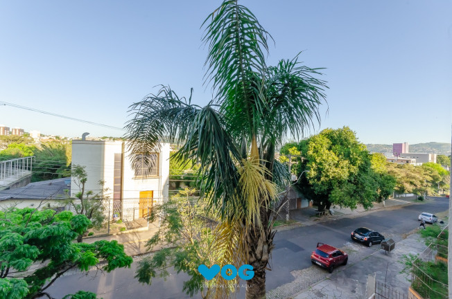 Imagem Imóvel com 2 Quartos à Venda, 70 m² em Jardim Do Salso - Porto Alegre