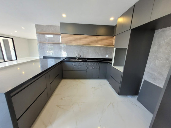 Imagem Casa com 4 Quartos à Venda, em Lagoa - Macaé Imagem Casa com 4 Quartos à Venda, em Lagoa - Macaé