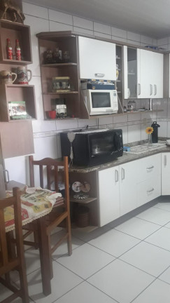 Imagem Casa com 4 Quartos à Venda, 140 m² em Costeira - Araucária Imagem Casa com 4 Quartos à Venda, 140 m² em Costeira - Araucária