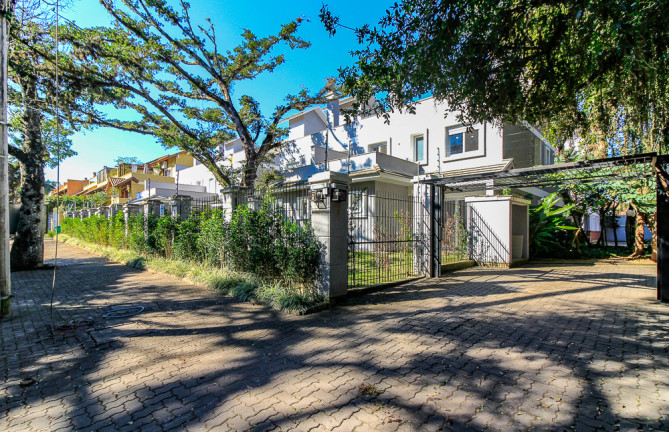 Imagem Casa de Condomínio com 3 Quartos à Venda, 241 m² em Tristeza - Porto Alegre Imagem Casa de Condomínio com 3 Quartos à Venda, 241 m² em Tristeza - Porto Alegre