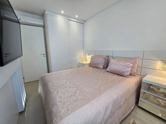 Imagem Apartamento com 3 Quartos à Venda, 117 m² em Centro - Balneário Camboriú Imagem Apartamento com 3 Quartos à Venda, 117 m² em Centro - Balneário Camboriú