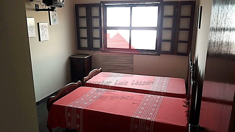 Imagem Casa com 8 Quartos à Venda, 450 m² em Maria Helena Novaes - Peruíbe Imagem Casa com 8 Quartos à Venda, 450 m² em Maria Helena Novaes - Peruíbe